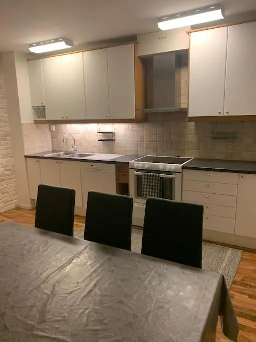 3 Room Accommodation In Trollhaettan